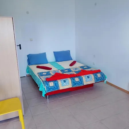 6 Treti Mart Street 2 Floor North