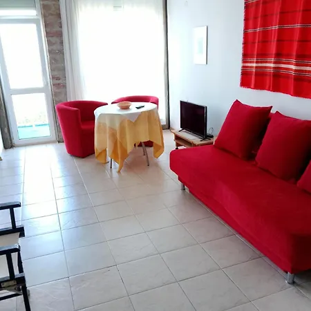 Apartment 6 Treti Mart Street 2 Floor North