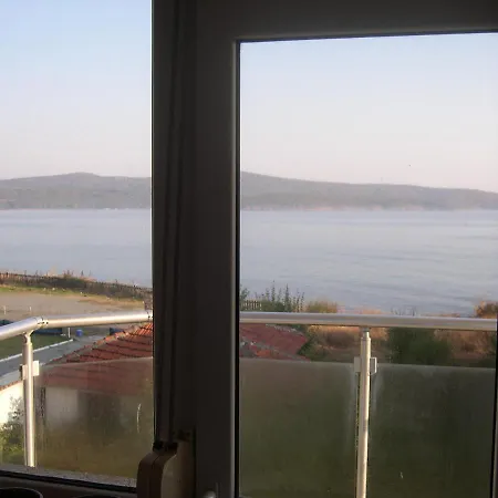 6 Treti Mart Street 2 Floor North Apartment *