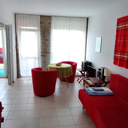 Apartment 6 Treti Mart Street 2 Floor North